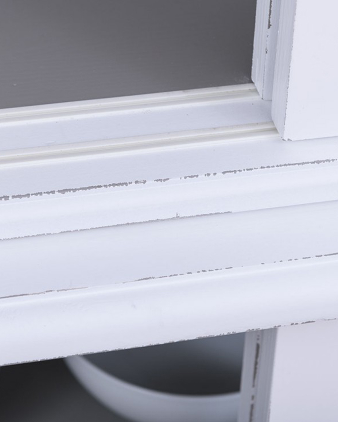 Vitrina de dos cuerpos con puertas correderas